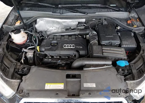 2015 Audi Q3 2.0T Premium Plus z USA, uszkodzony, nr VIN WA1EFCFSXFR009186